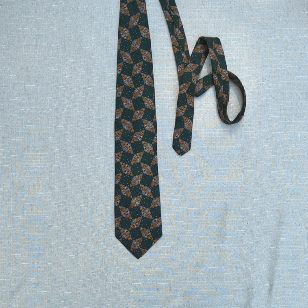 Geometric Patterned Tie - Black and Brown